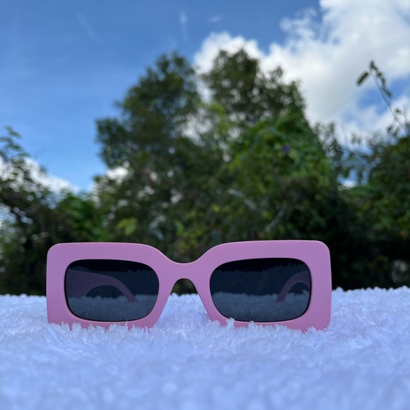 Sunglasses - Picture 3 of 3